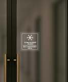 Nálepka klimatizovaný objekt priehľadná pieskovaná 8 x 8 cm