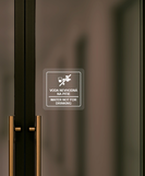 Nálepka voda nevhodná na pitie priehľadná pieskovaná 8 x 8 cm