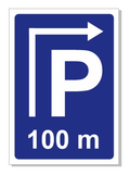Tabuľa parkovisko 100 m rovno a vpravo A2 rôzne vzdialenosti